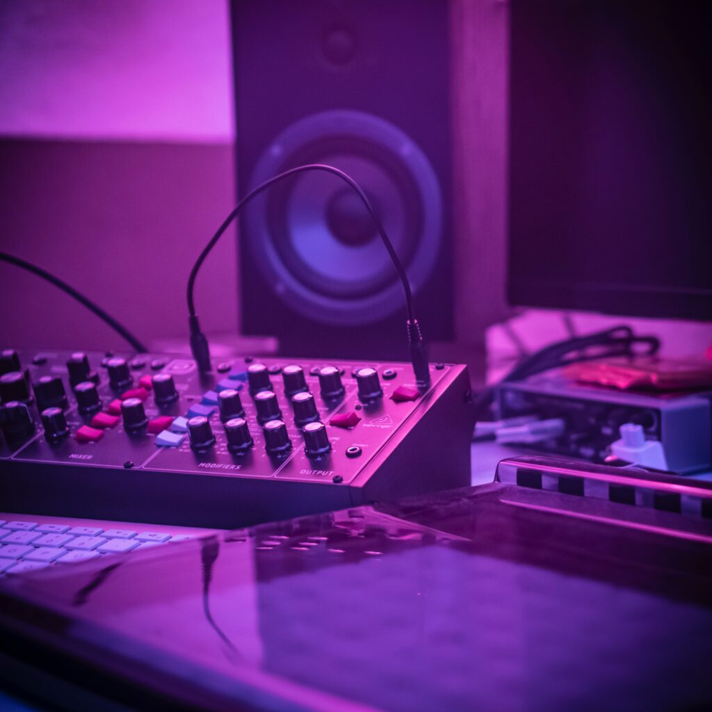 Incorporer le piano dans la musique électronique : tendances et artistes